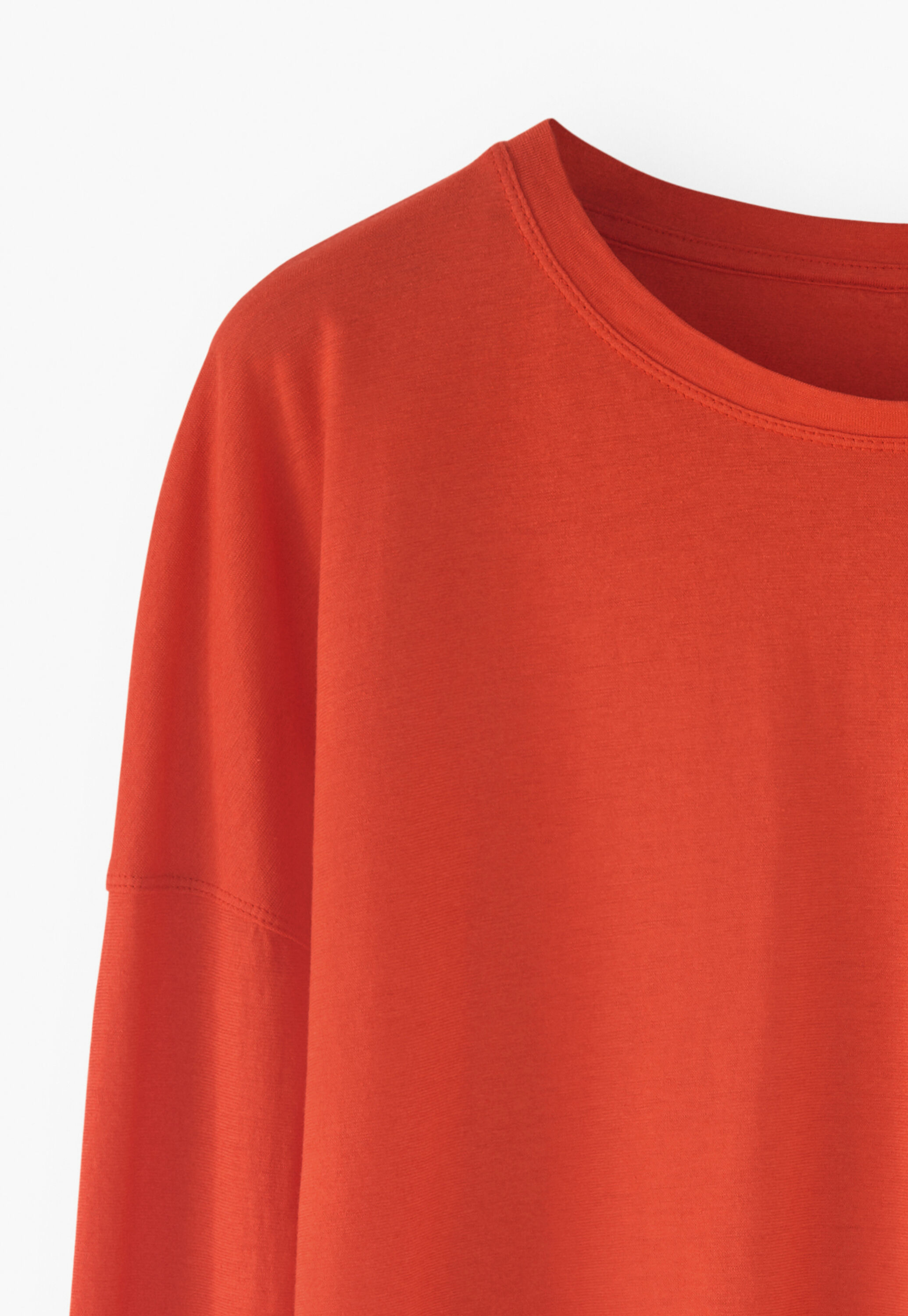Drop-shoulder top