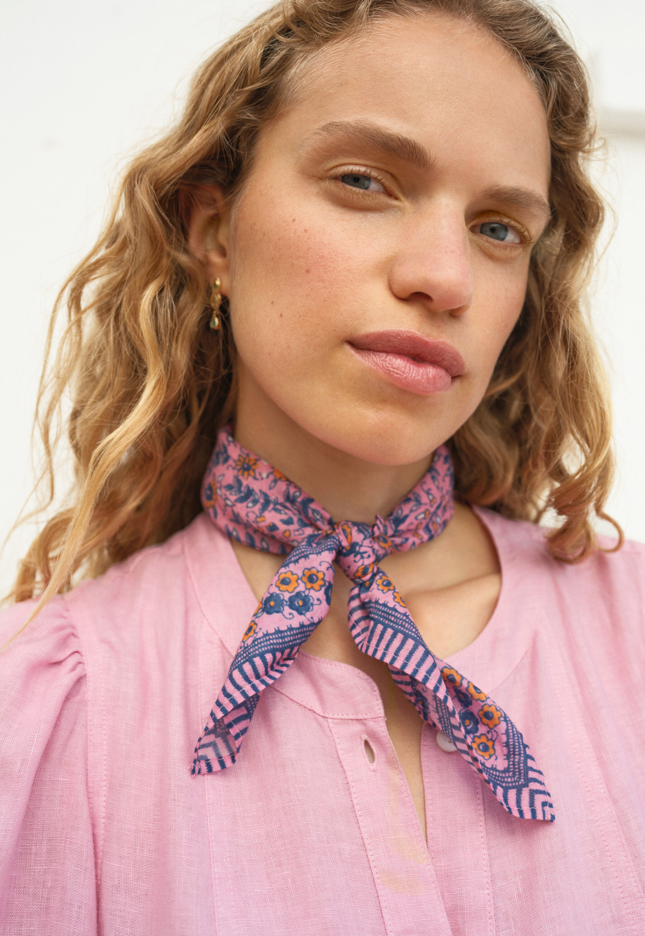 Square scarf