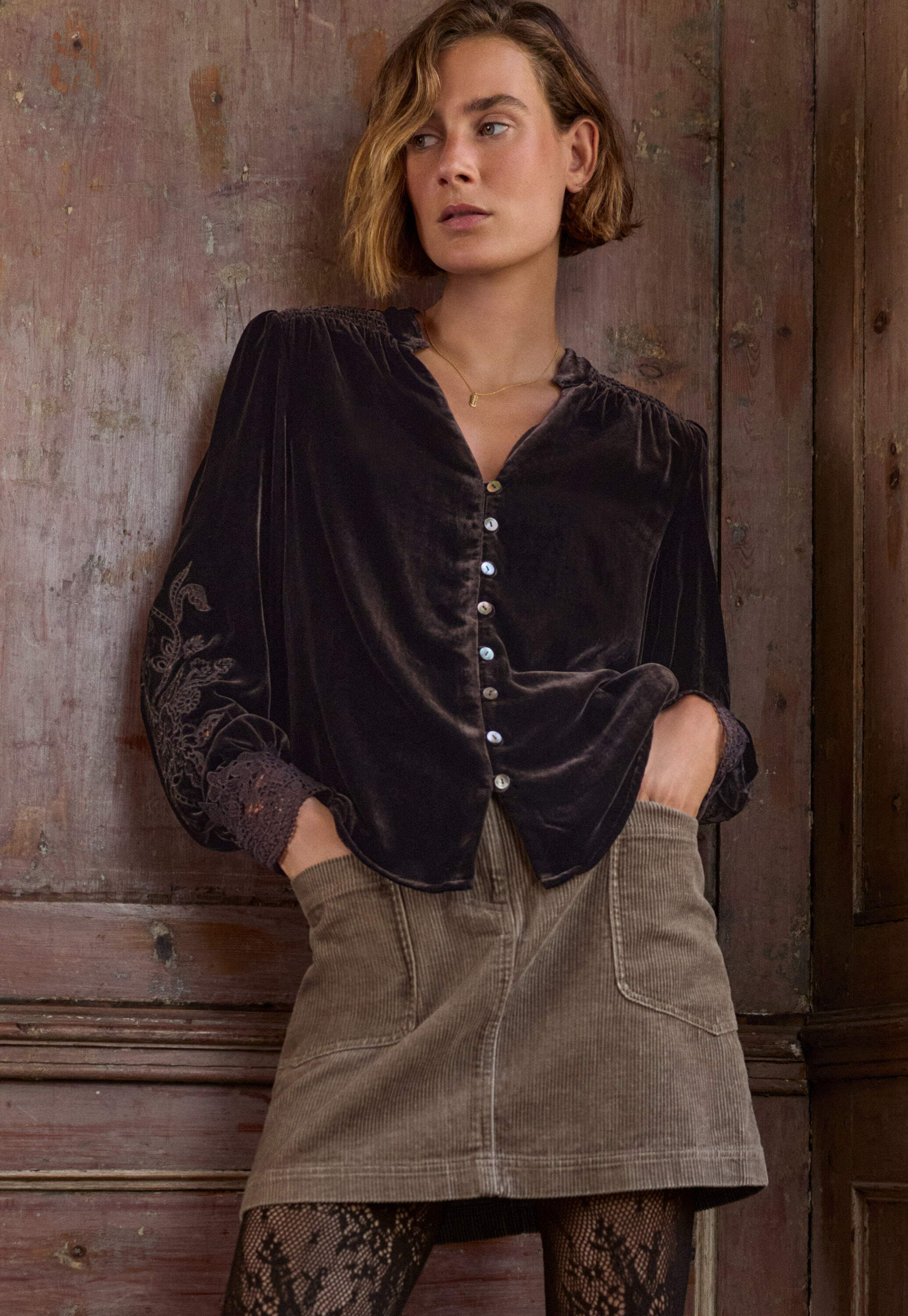Velvet cutwork blouse, Black coffee, large