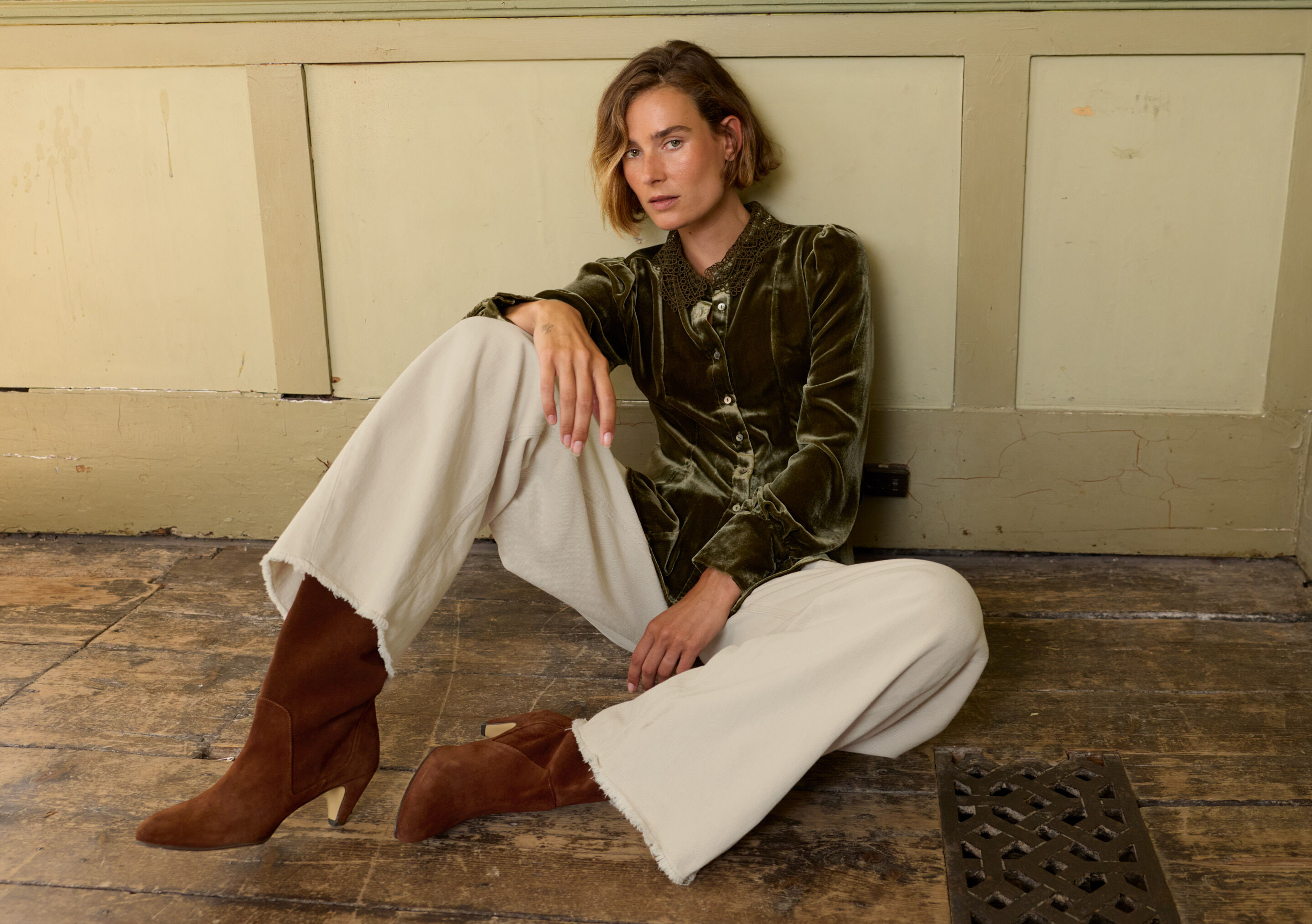 Velvet godet blouse