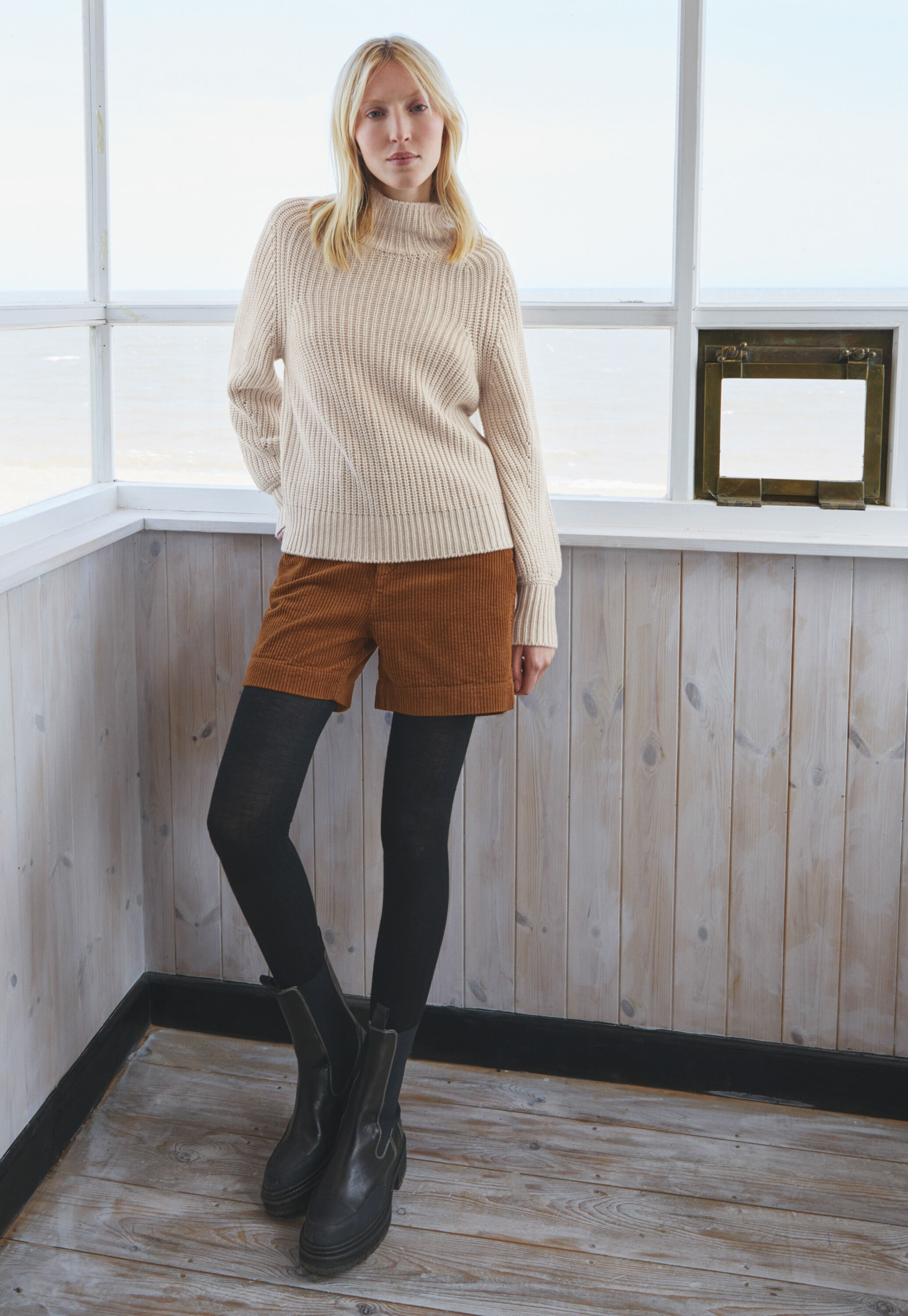 Jumbo-cord shorts