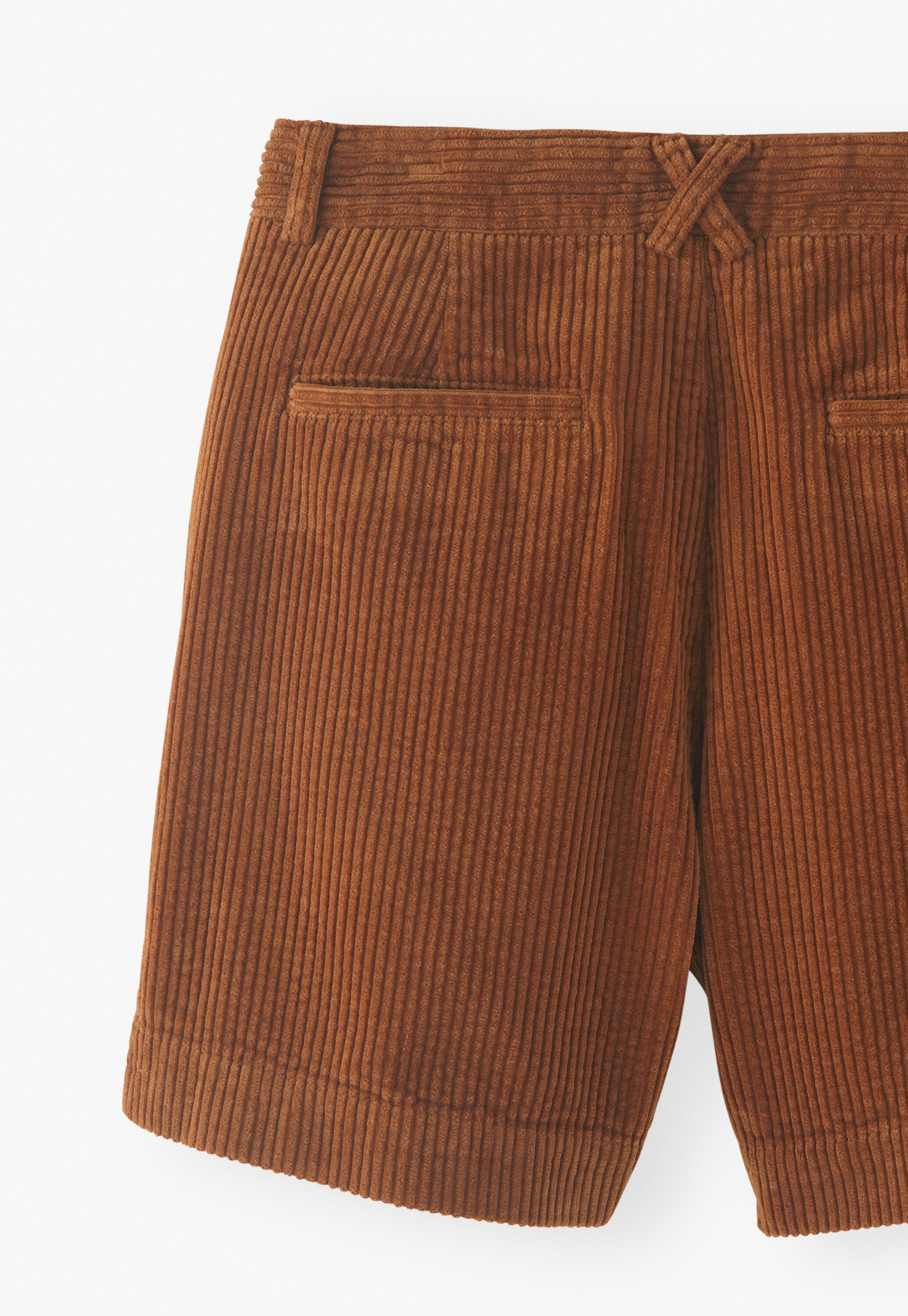 Jumbo-cord shorts