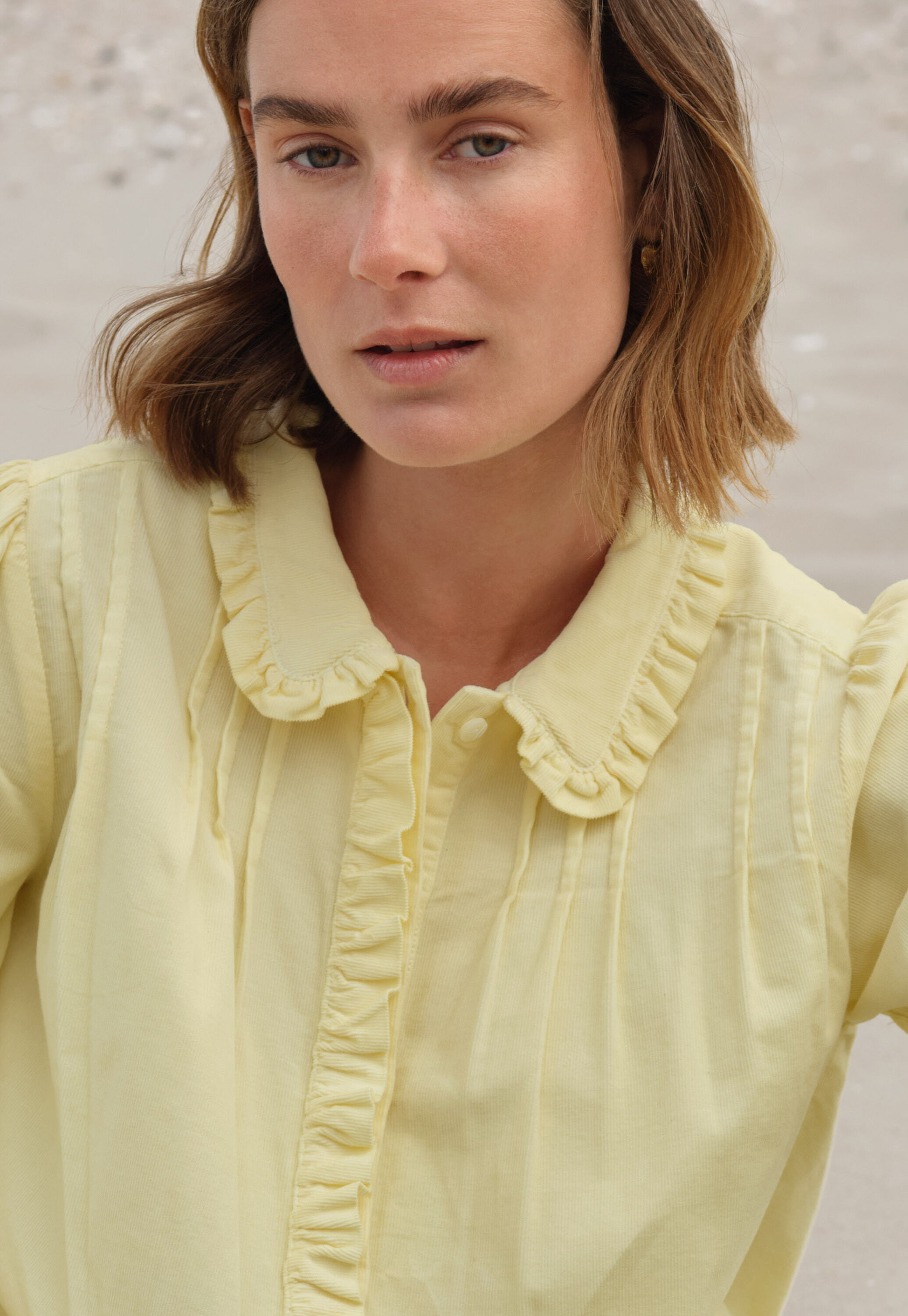 Cord pleated blouse, Butter yellow, large