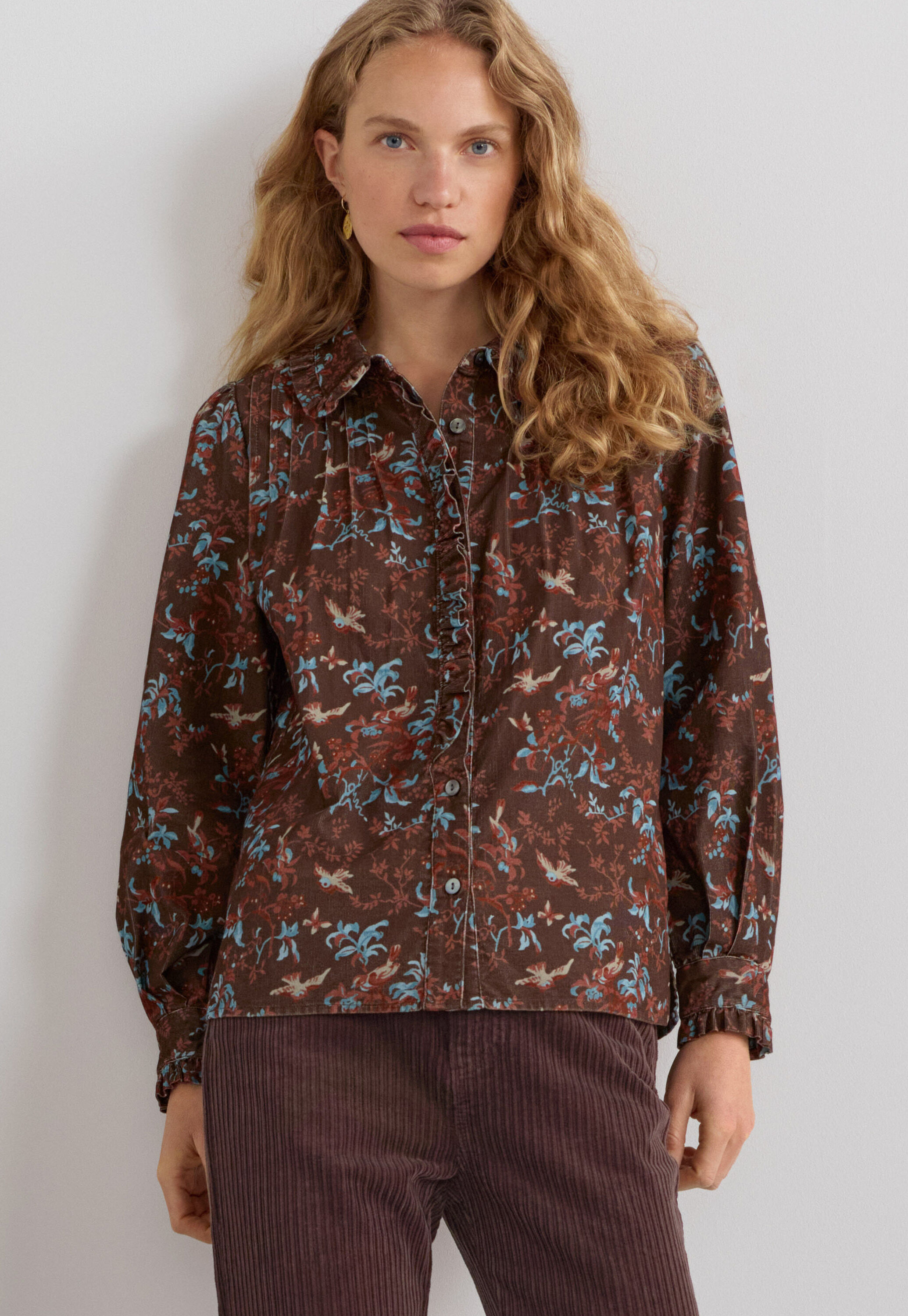 Printed pleated cord blouse