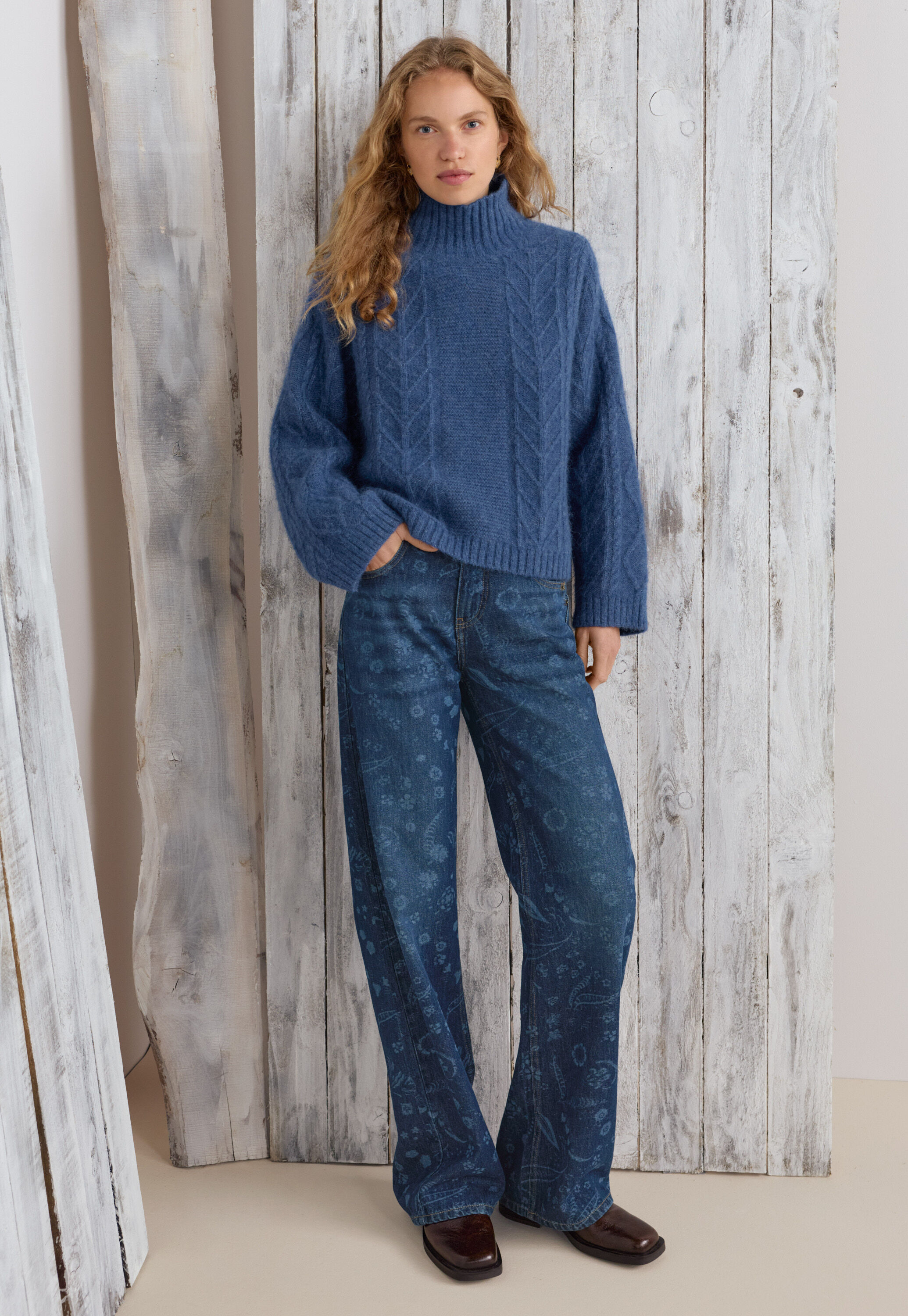 Lasered jeans, Dark ocean, large