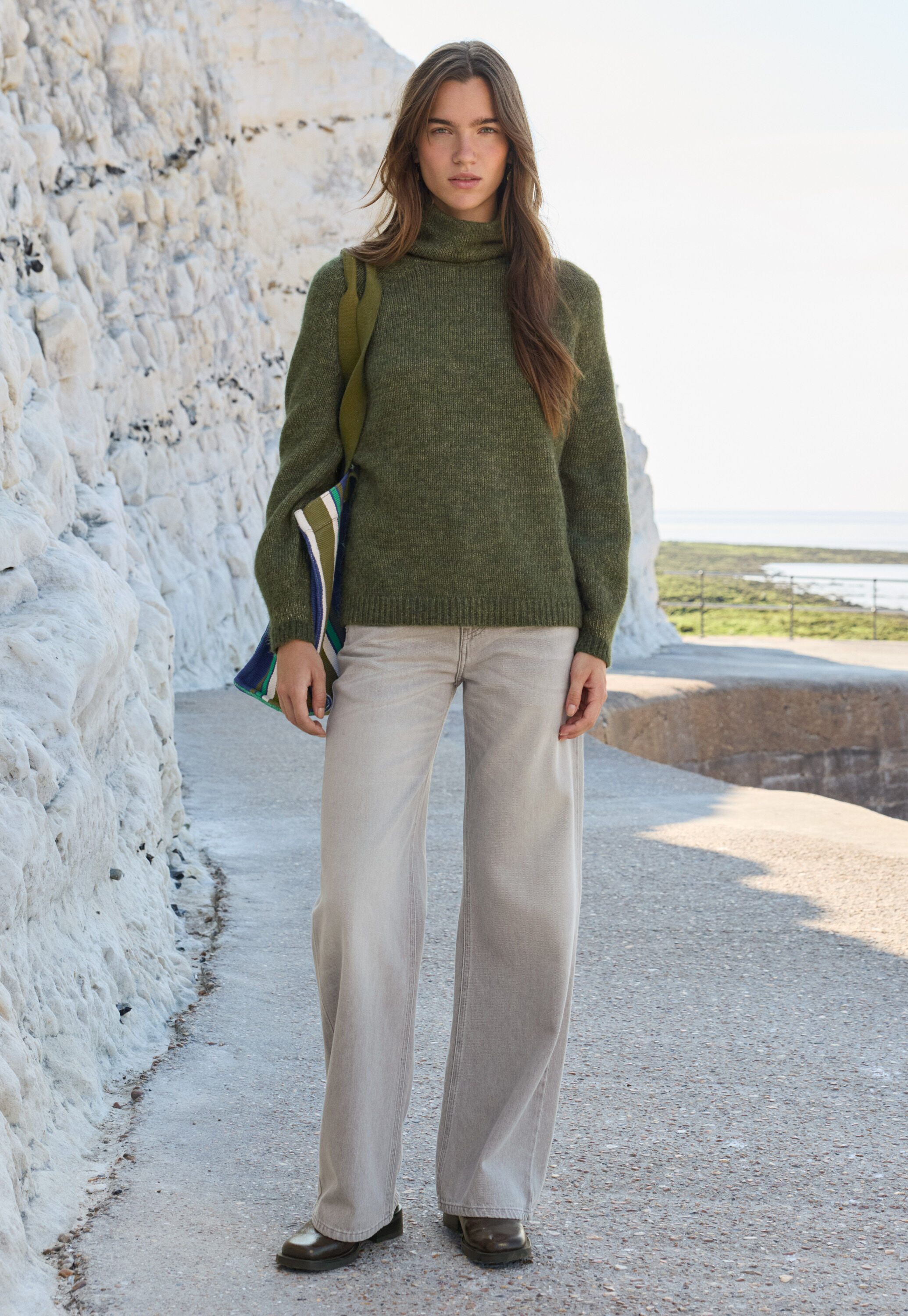 High-neck raglan sweater