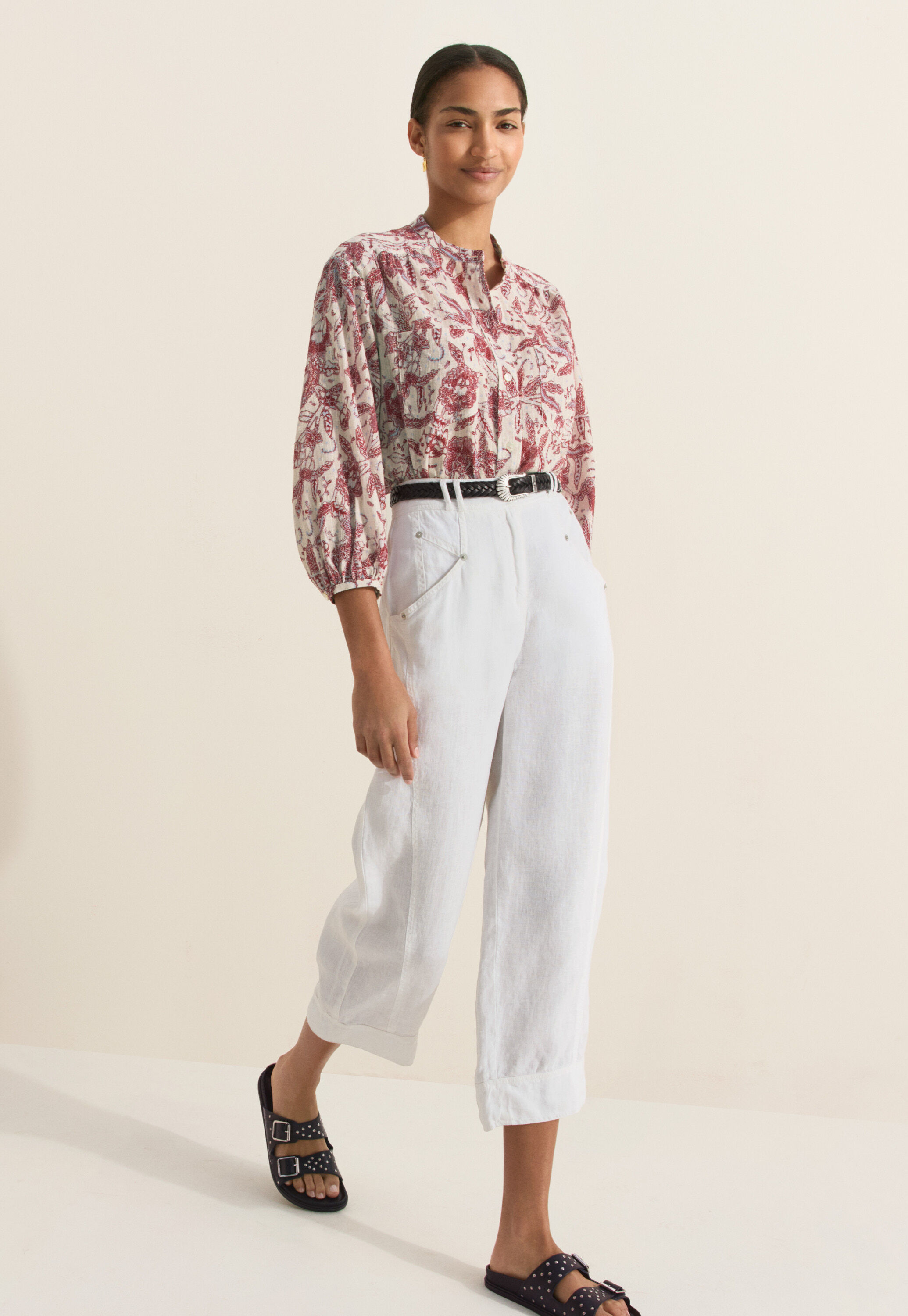 Cropped trousers