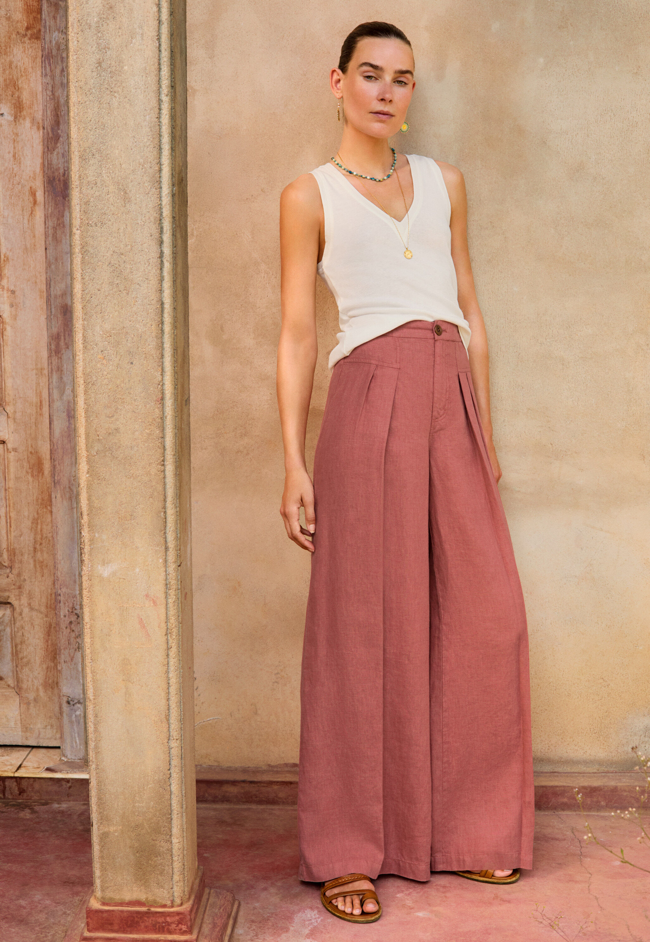 Pleat-detail trousers