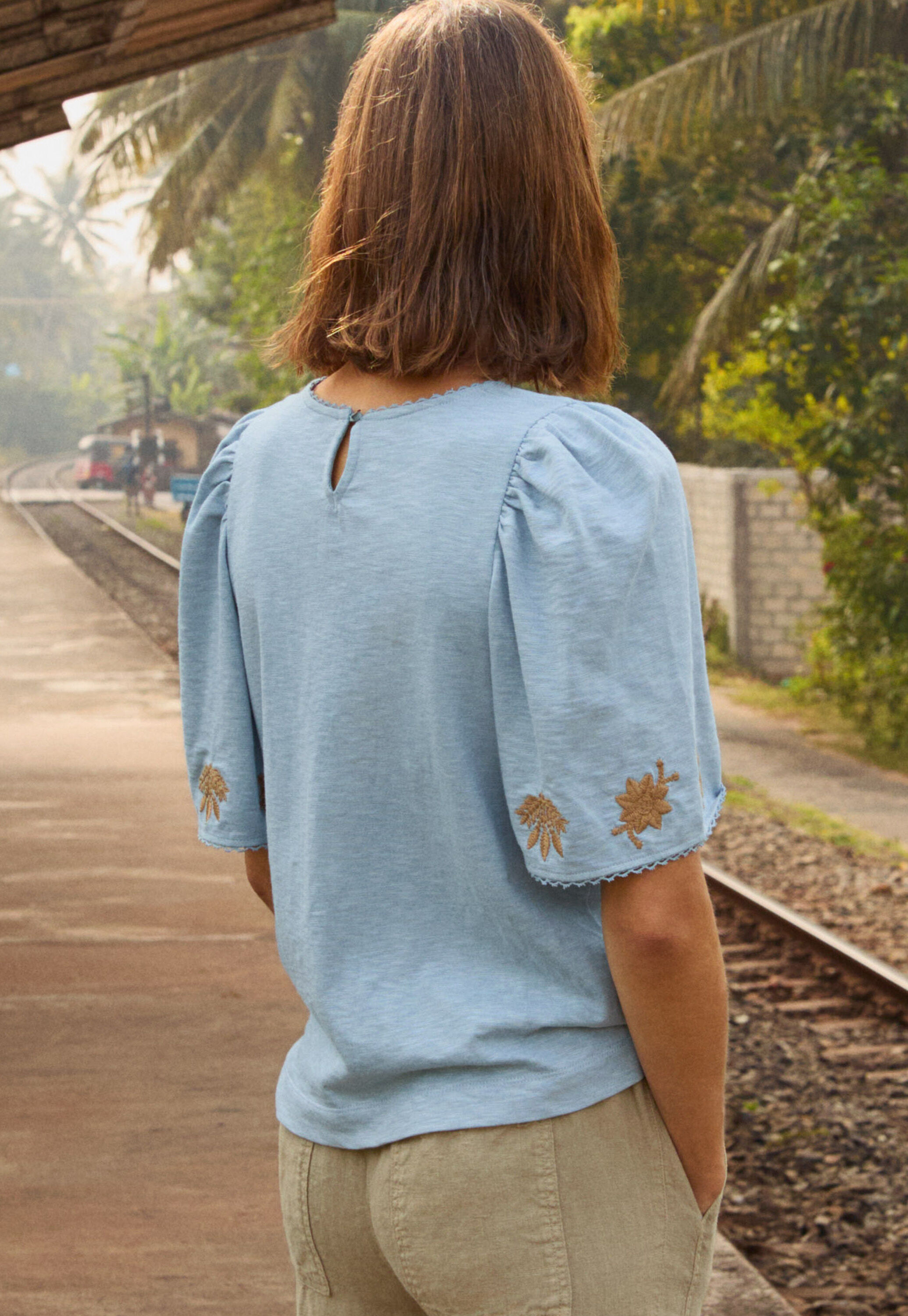 Frill-sleeve jersey top