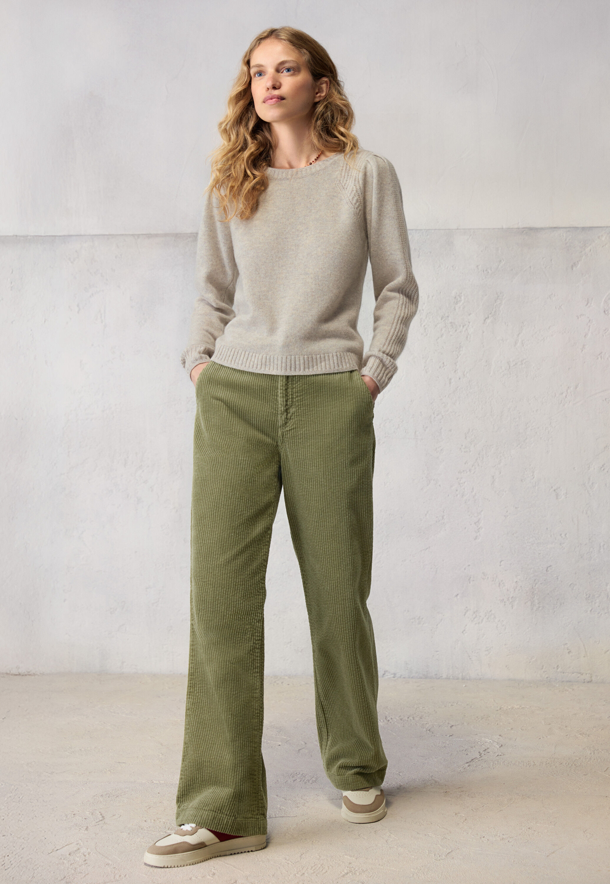 Straight-leg cord trousers