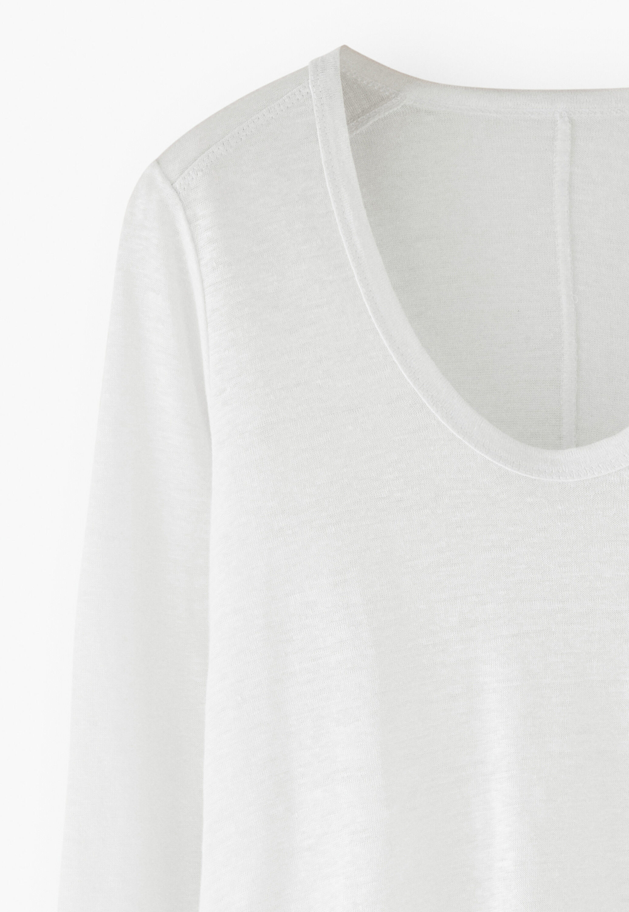 Long-sleeved scoop-neck top