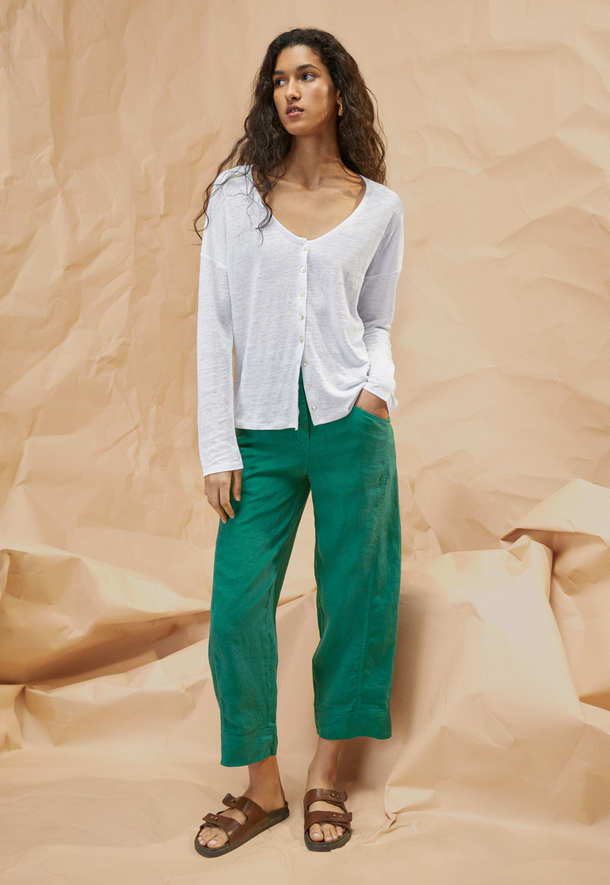 Scoop-neck top