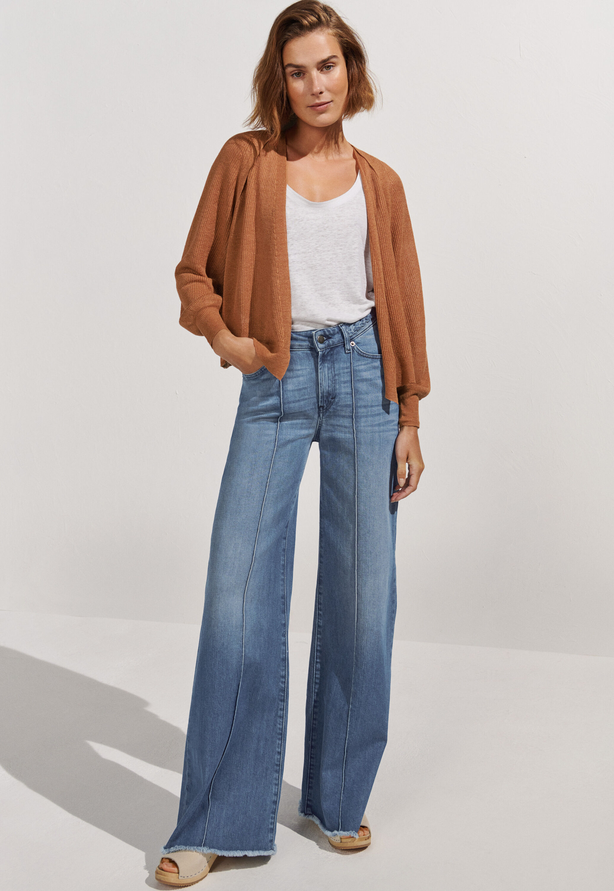 Knitted cardigan