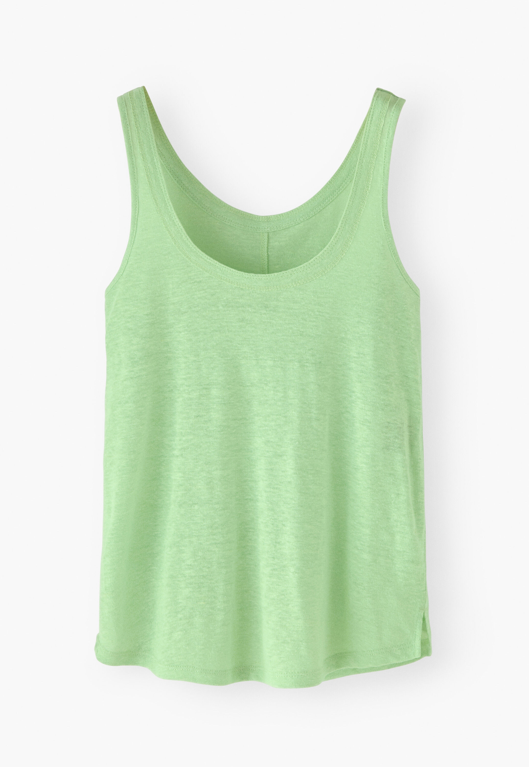 Scoop-neck vest