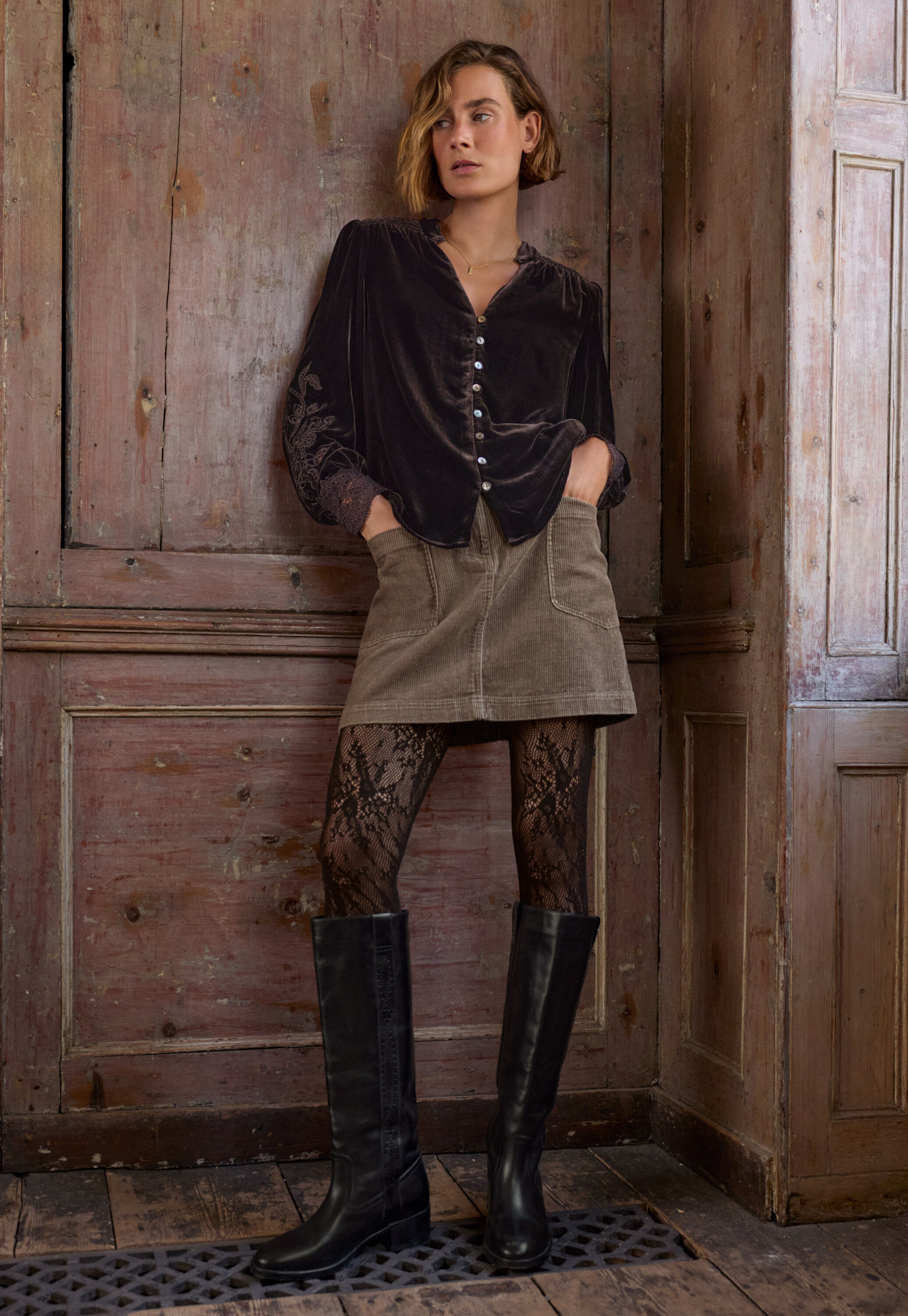 Lace tights