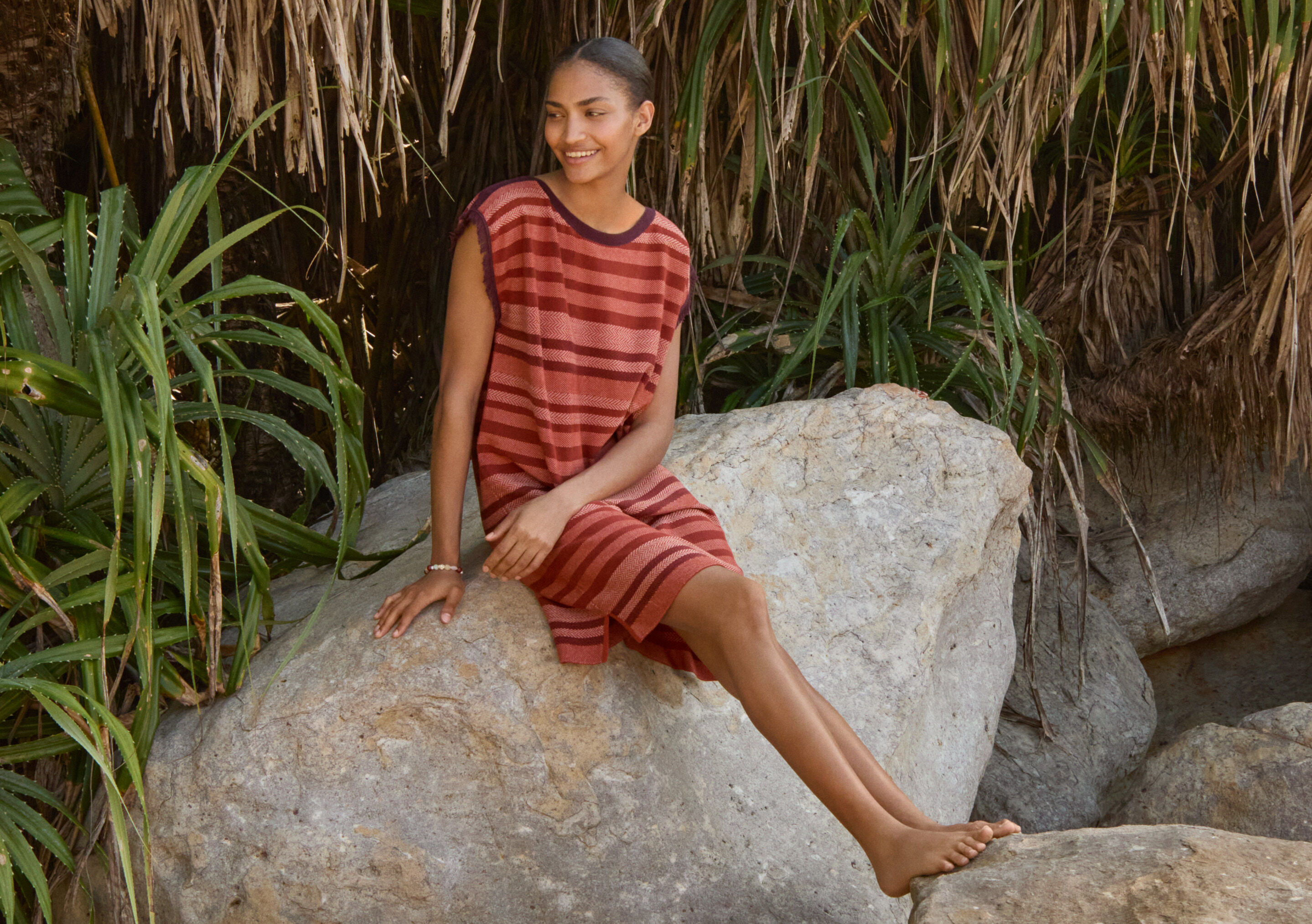 Inlay-stitch striped dress