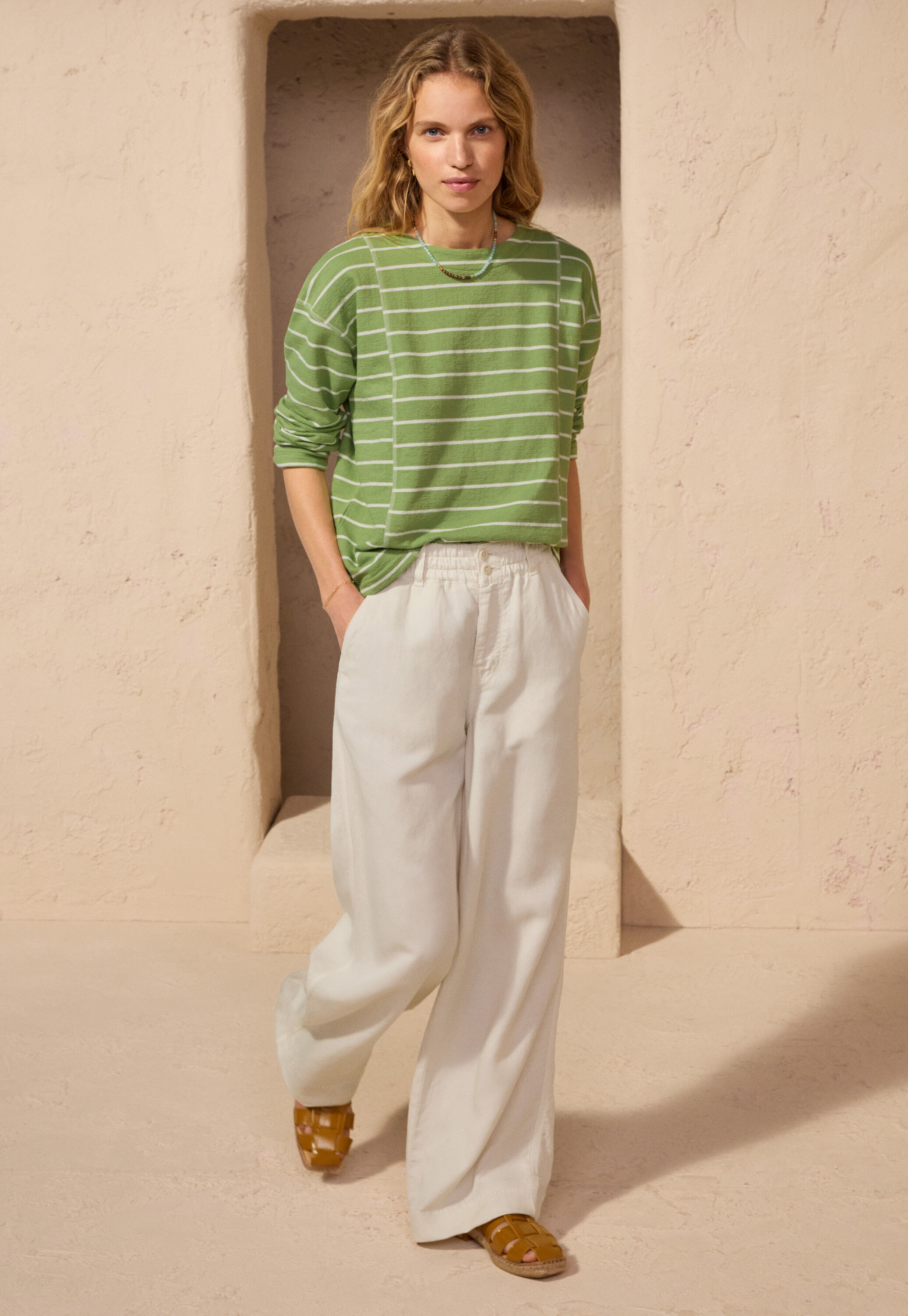 Square-toe sandals