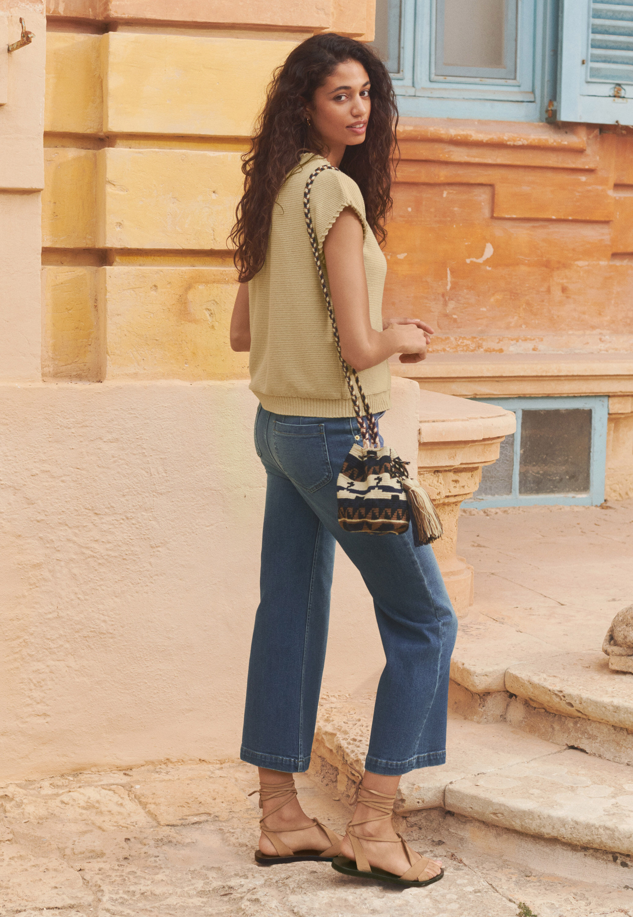 Cropped flared jeans