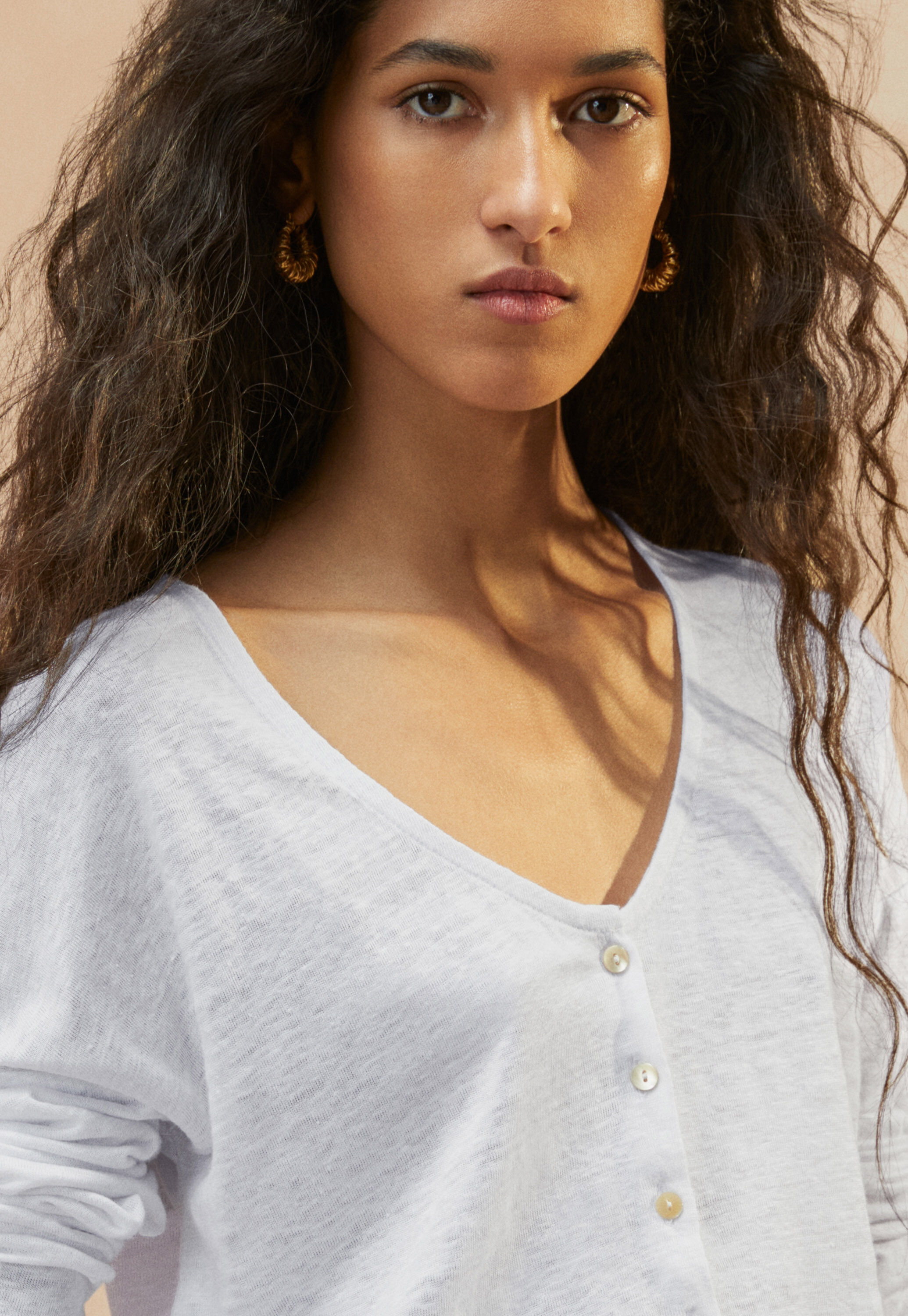 Scoop-neck top