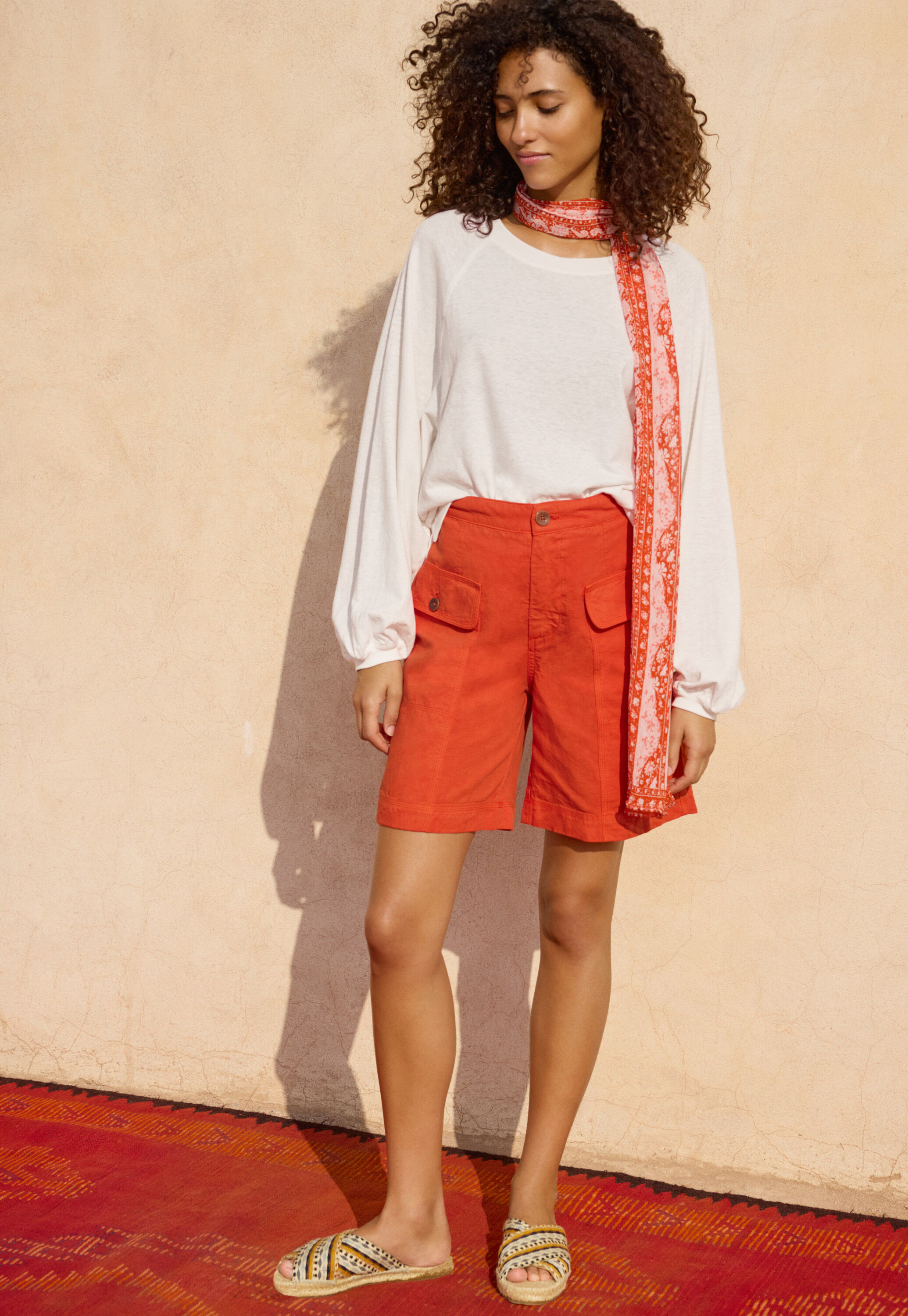 Cross-over espadrilles