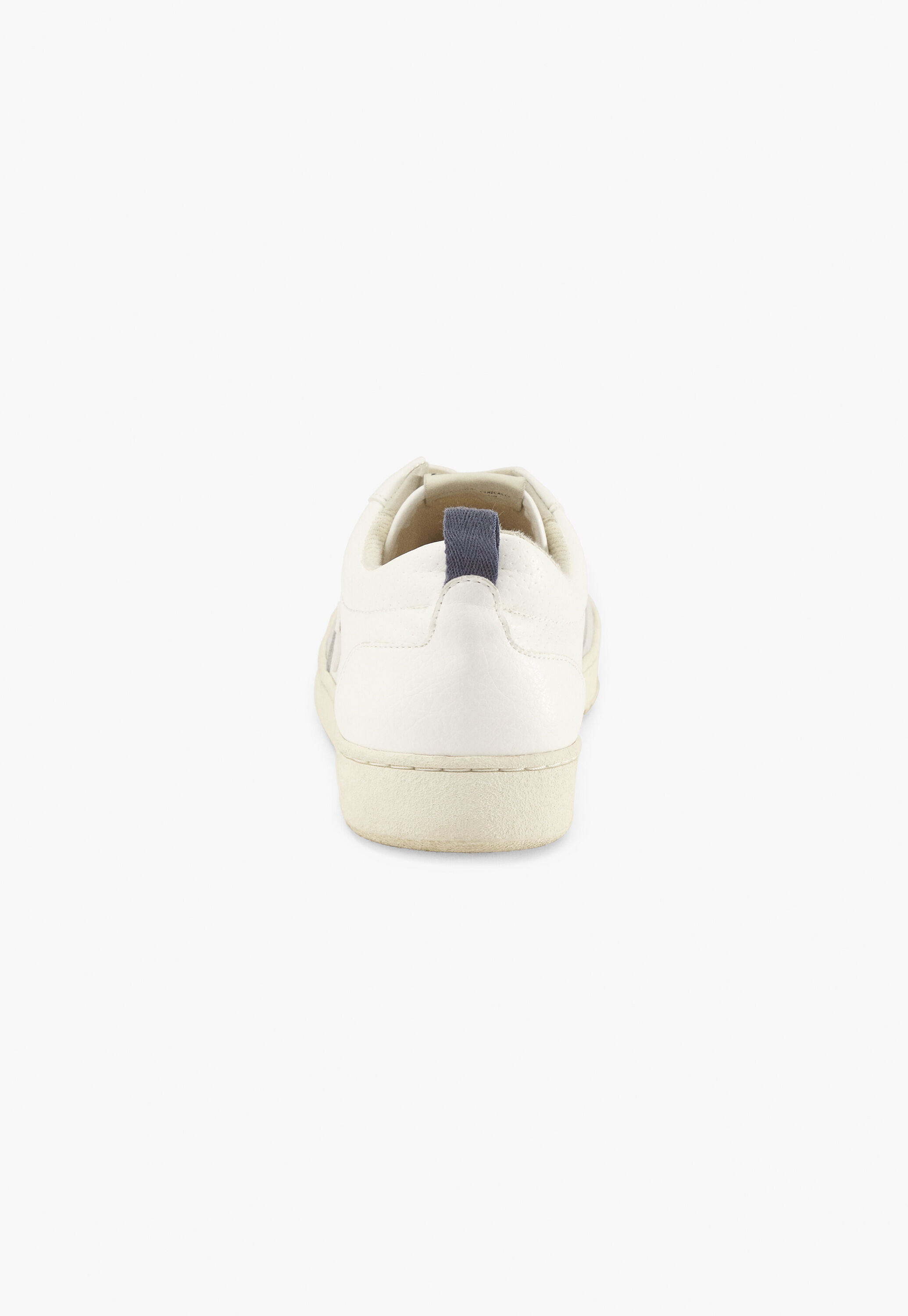 Lace-up trainers