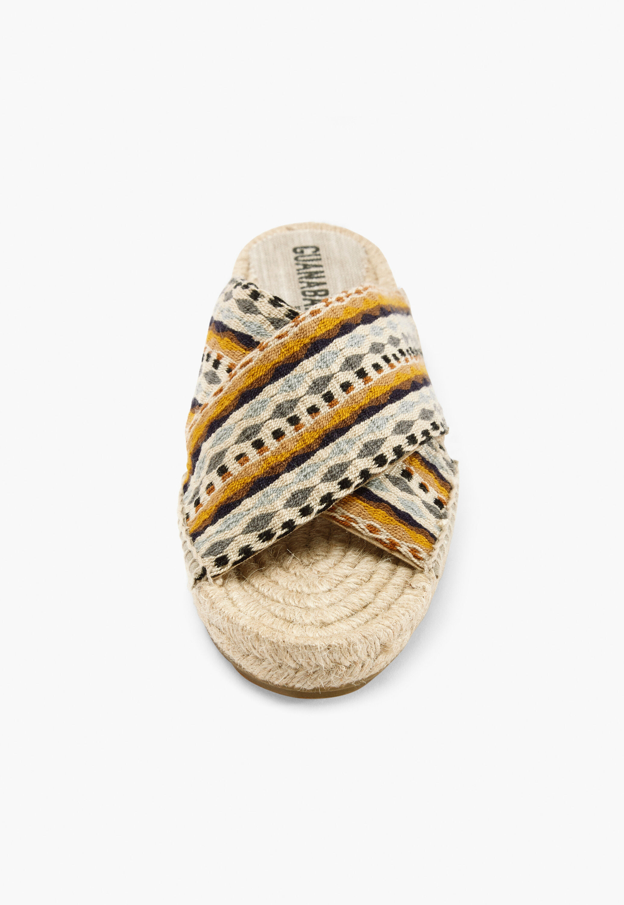 Cross-over espadrilles